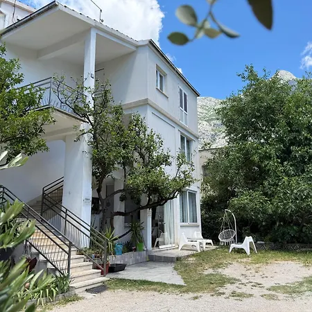 Marin * Макарска