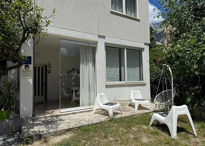 Marin Daire Makarska